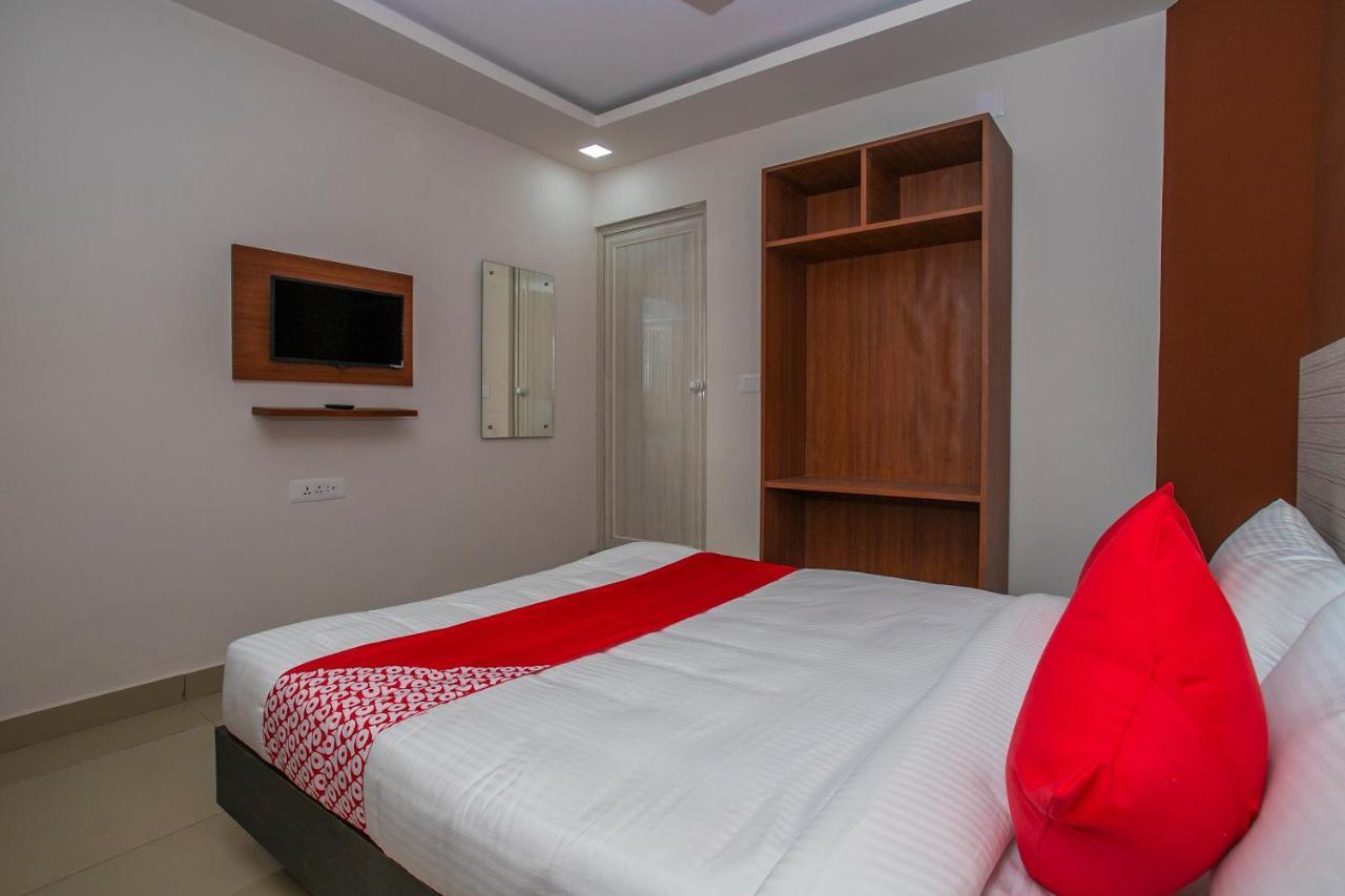 Hotel O Varcity Phi Premium Pavilion ,Above Hdfc Bank ,Near Anjaneya Temple Madiwala, Hosur Main R Bangalore Eksteriør billede