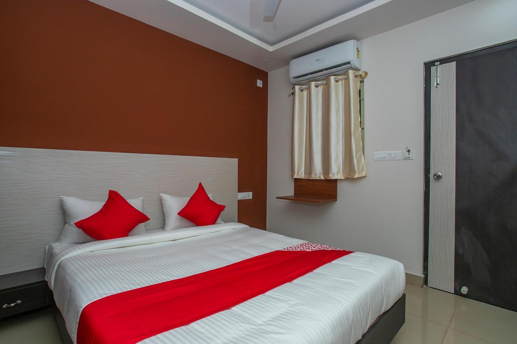 Hotel O Varcity Phi Premium Pavilion ,Above Hdfc Bank ,Near Anjaneya Temple Madiwala, Hosur Main R Bangalore Eksteriør billede
