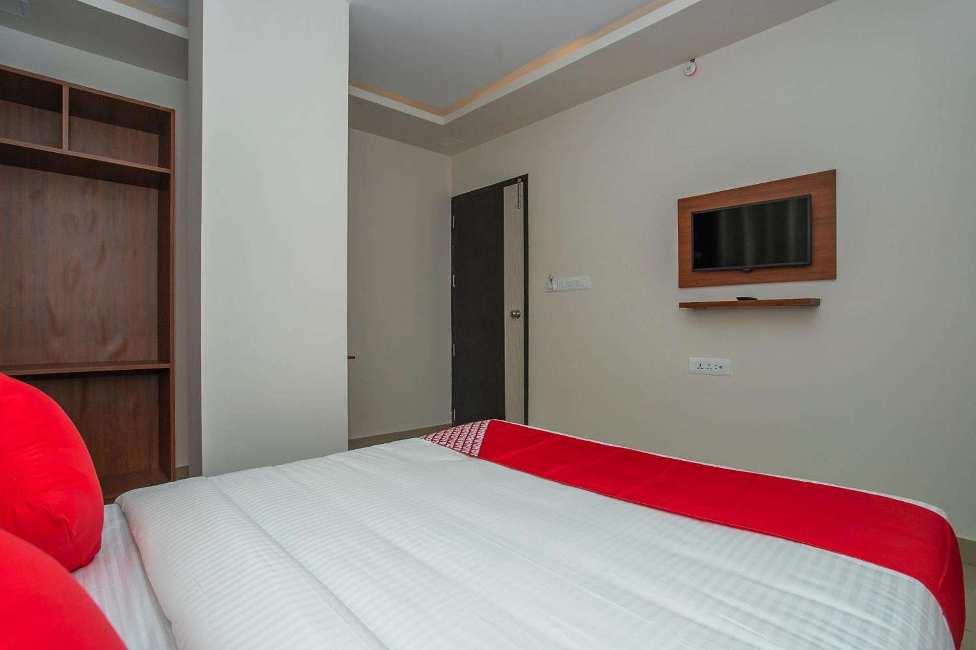 Hotel O Varcity Phi Premium Pavilion ,Above Hdfc Bank ,Near Anjaneya Temple Madiwala, Hosur Main R Bangalore Eksteriør billede