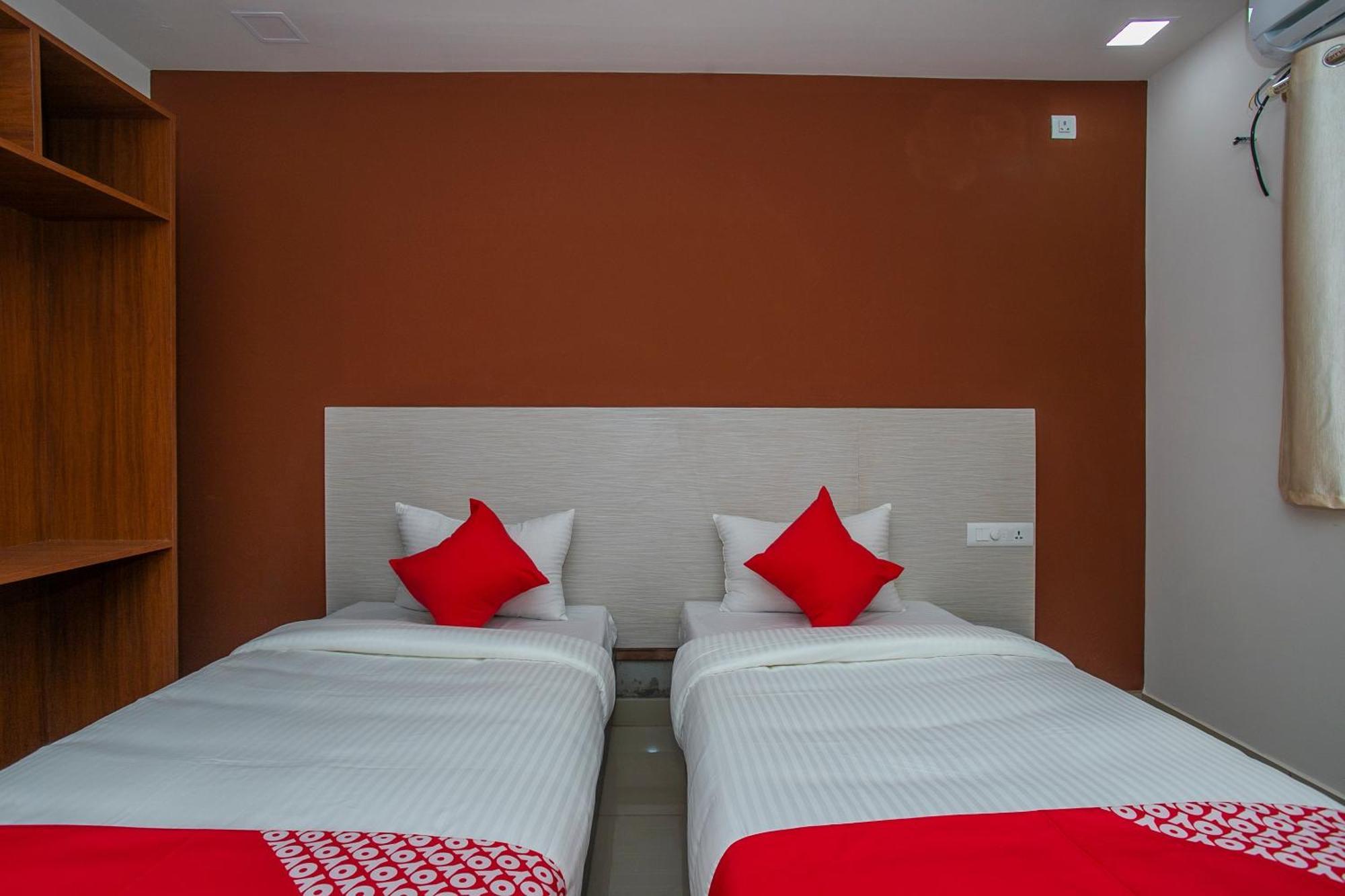 Hotel O Varcity Phi Premium Pavilion ,Above Hdfc Bank ,Near Anjaneya Temple Madiwala, Hosur Main R Bangalore Eksteriør billede