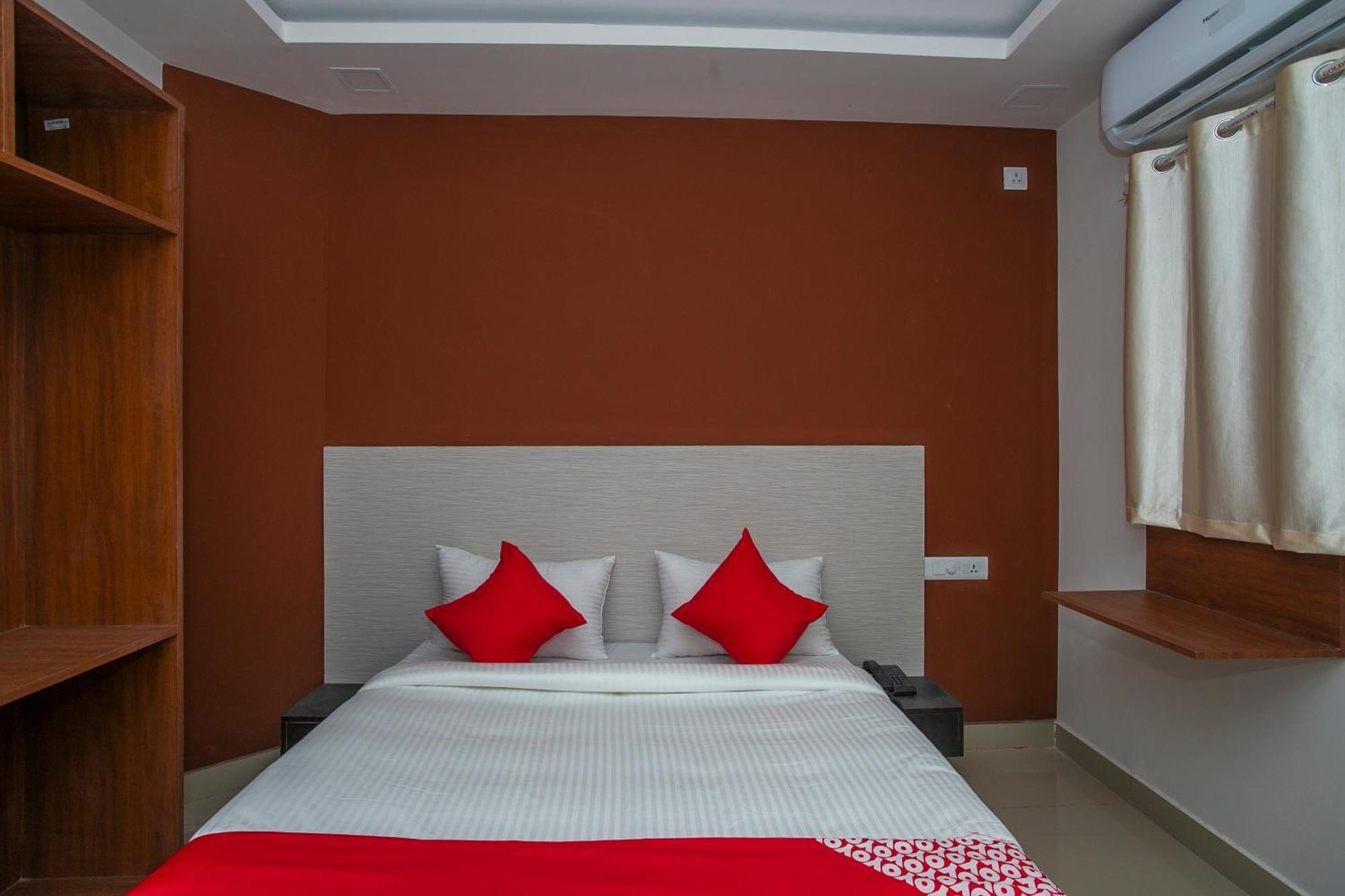 Hotel O Varcity Phi Premium Pavilion ,Above Hdfc Bank ,Near Anjaneya Temple Madiwala, Hosur Main R Bangalore Eksteriør billede